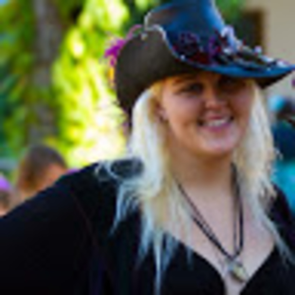 Meet your Posher, Ariel